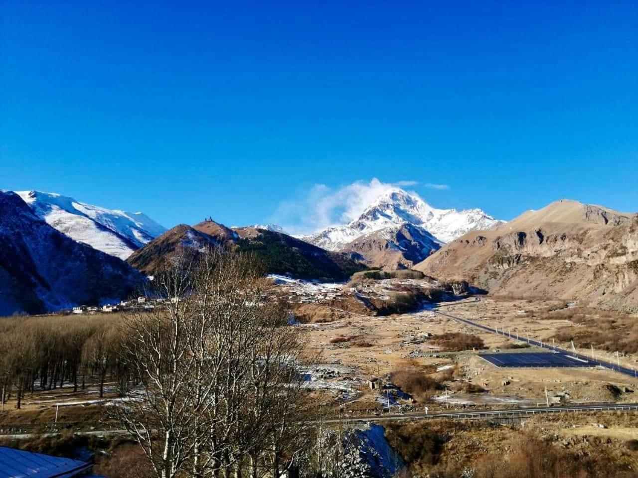 Kazbegi Inn מראה חיצוני תמונה