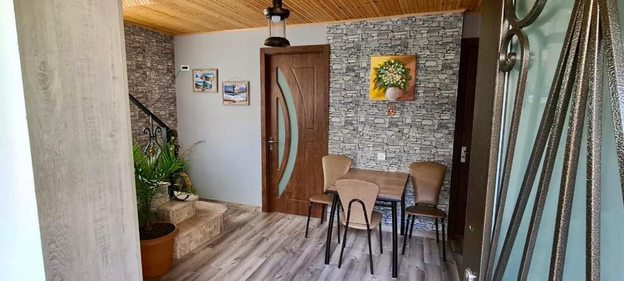 Kazbegi Inn מראה חיצוני תמונה