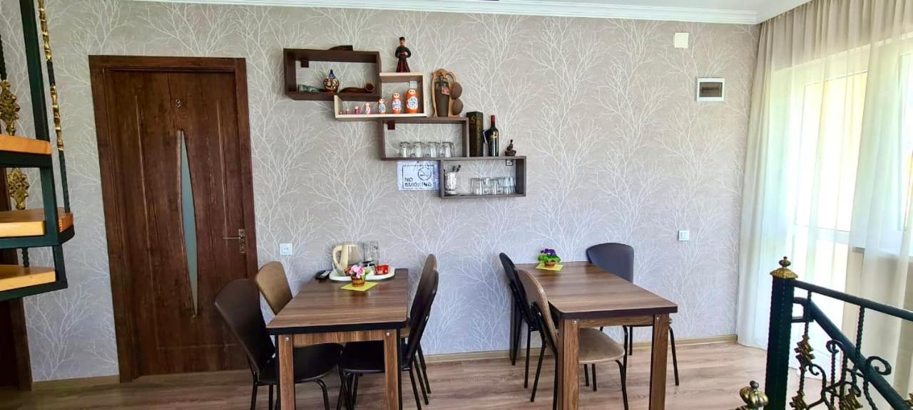 Kazbegi Inn מראה חיצוני תמונה