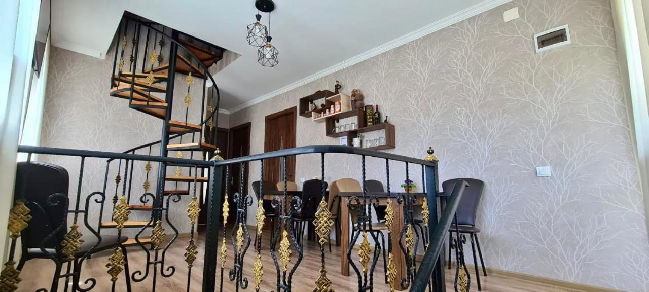 Kazbegi Inn מראה חיצוני תמונה
